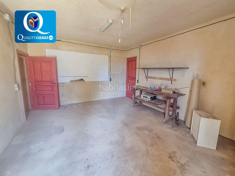 Foto e79b25e1-5fbe-44da-8e11-c2f4750f67c5. Casa amb aparcament a Xixona