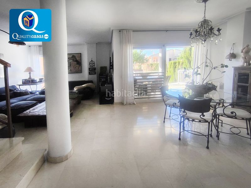 Foto d48c05d4-3c2f-492f-8841-e9d29203d6d0. Casa adossada amb calefacció aparcament piscina a Mutxamel