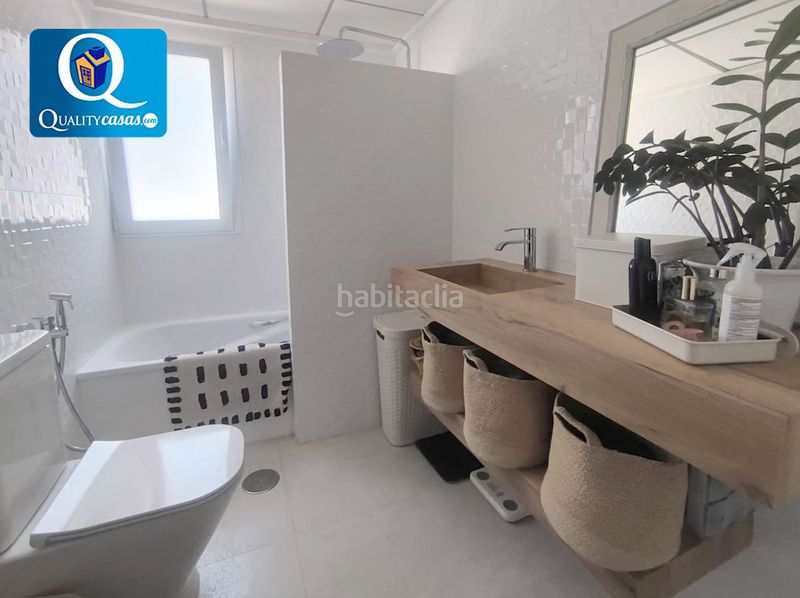 Foto e42a7023-1071-43e9-a77c-a70341d5a6f5. Casa adossada amb calefacció aparcament piscina a Mutxamel