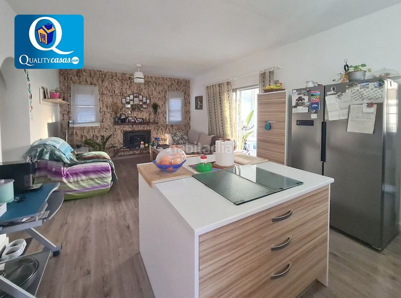 Foto 107489fe-6d73-4f1e-8c68-bc44cfe89e17. Casa amb aparcament a Busot