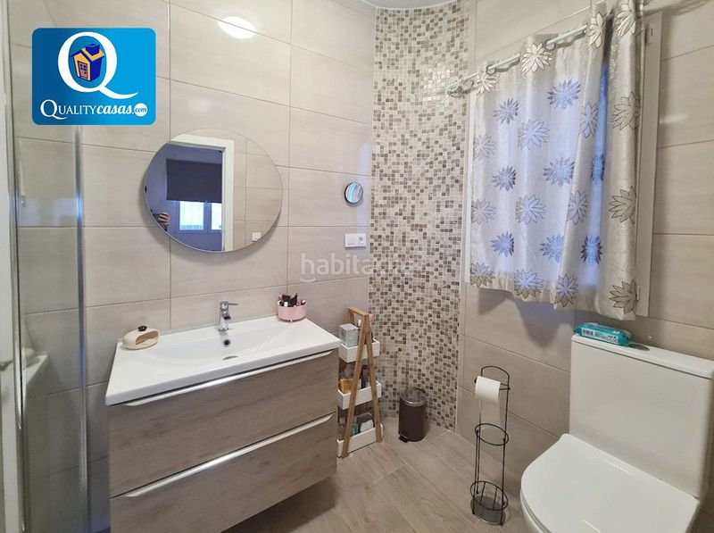 Foto 81b7d3cf-3f49-488e-9437-cc1d96b6871d. Casa amb aparcament a Busot