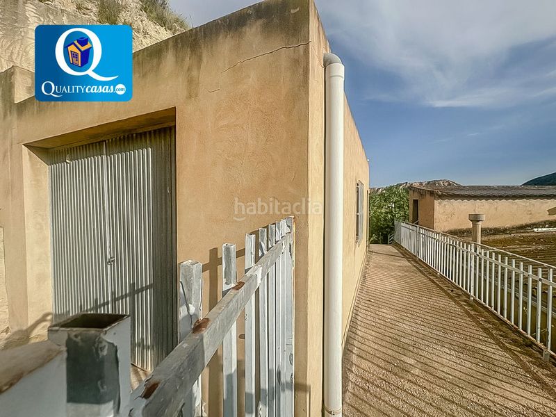 Foto 08943102-b655-4a51-b83c-db6934512610. Masia a Xixona
