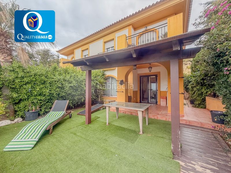 Foto fc414a04-8b73-4d9f-afd6-d4b311658882. Casa adossada amb aparcament piscina a Bonalba-Cotoveta Mutxamel