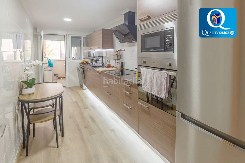Foto a69bf93b-61e1-4d84-afd0-a5782435f834. Piso  en venta , 3 dormitorios. en Agost