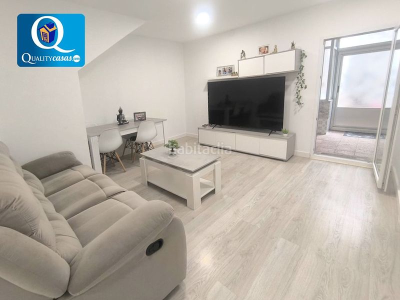 Foto dcba52d8-afee-4cd8-8ca6-da94f328bebc. Casa a Centro Elda