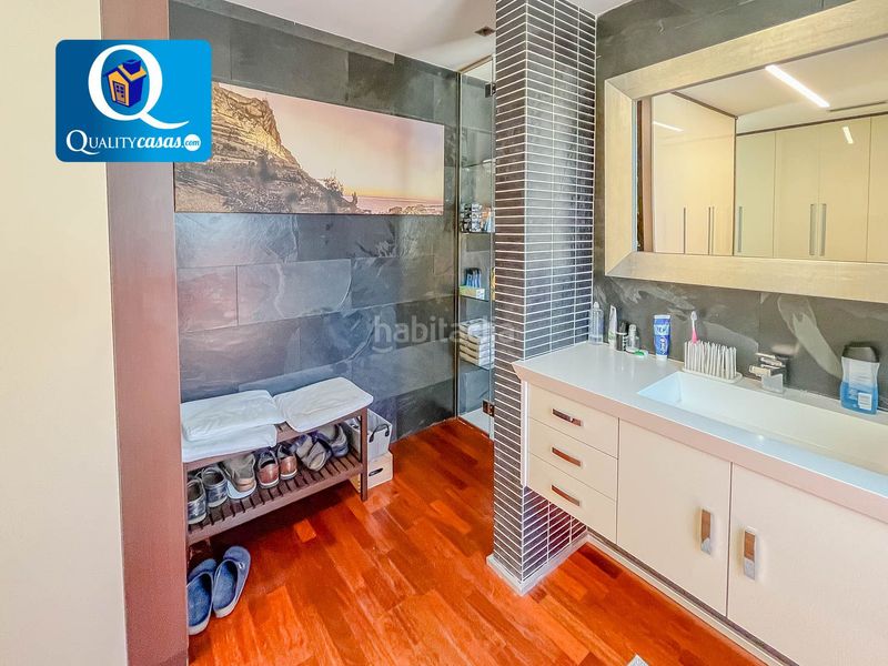 Foto a4aa44f5-b305-4fb9-86bc-ddef42179eb7. Chalet with heating parking in Santa Faz Alicante
