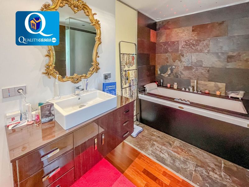 Foto f01d666d-85a8-4dac-b574-cfb0ff608f9c. Chalet with heating parking in Santa Faz Alicante