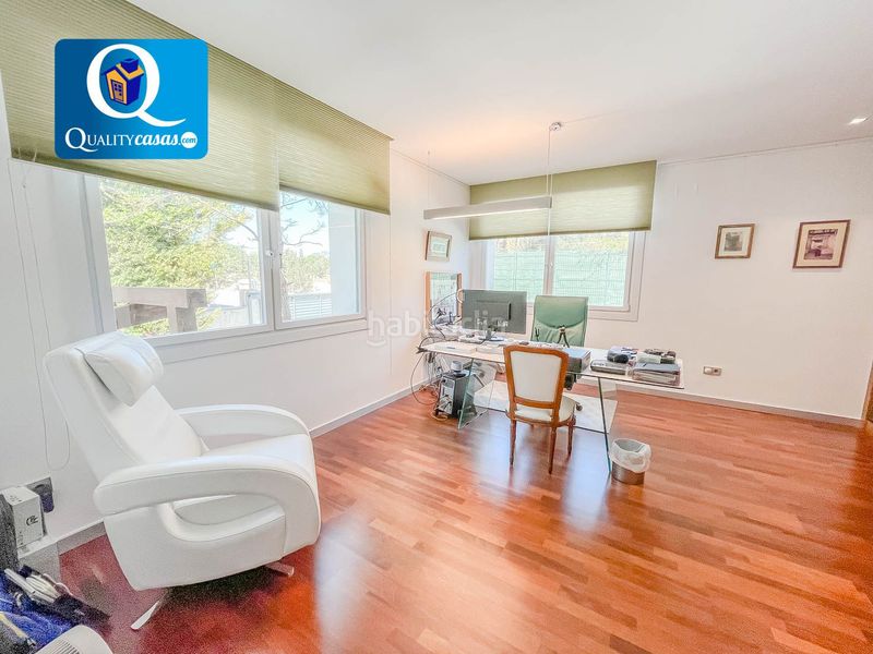 Foto f75a3901-5b90-4b66-bb7f-8f506b3dff1d. Chalet with heating parking in Santa Faz Alicante