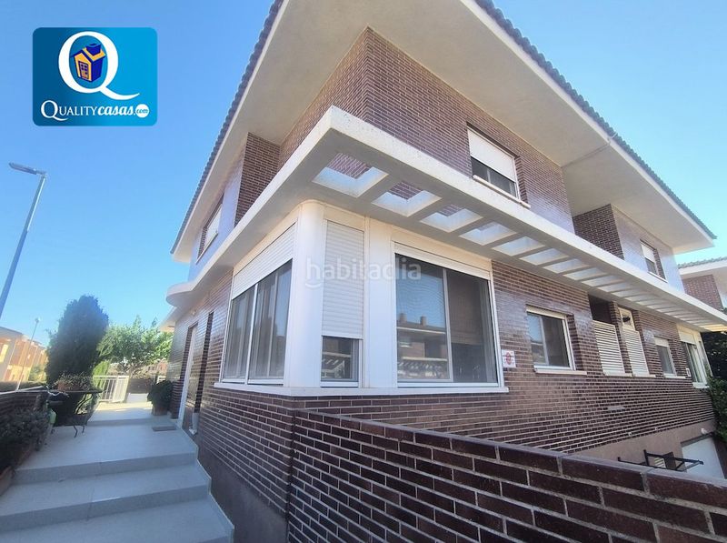 Foto dcb932b4-8d5b-4e1f-9ac3-f56118cf0aab. Casa adossada amb calefacció aparcament piscina a Mutxamel