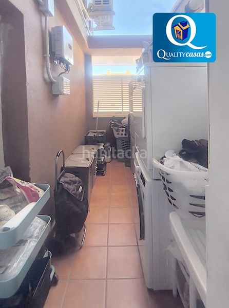 Foto f5c50d46-c3e3-4b9e-be1f-9b545b87424c. Casa adossada amb calefacció aparcament piscina a Mutxamel