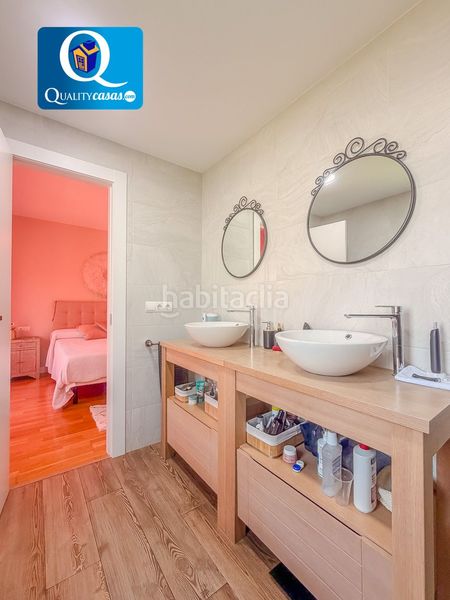 Foto b215f0ff-479a-45d0-9e78-8afc6a7aa11a. Casa amb calefacció aparcament piscina a Almajada-Ravel Mutxamel