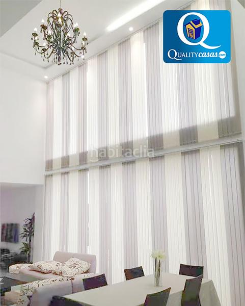 Foto 6cda854f-fe9b-4793-aed7-ec1cc1f809fd. Chalet avec parking dans Peña de las Águilas Elche / Elx