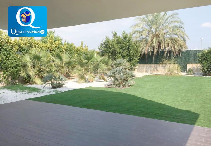 Foto 9fbe96f5-e35d-4477-bf85-f75565216c3b. Chalet avec parking dans Peña de las Águilas Elche / Elx