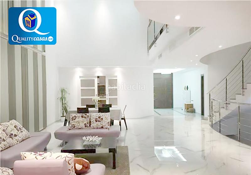 Foto a1f6f933-c4a3-488b-8e1f-48726725e829. Chalet avec parking dans Peña de las Águilas Elche / Elx