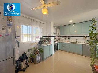 Chalet à Pueblo Español-Coveta Fumá. Villa en venta en el amerador, 5 dormitorios.