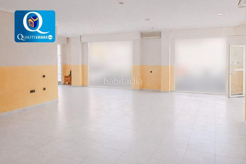 Foto cf53d1e3-e843-4051-9e81-676a2555058b. Local comercial a Petrer