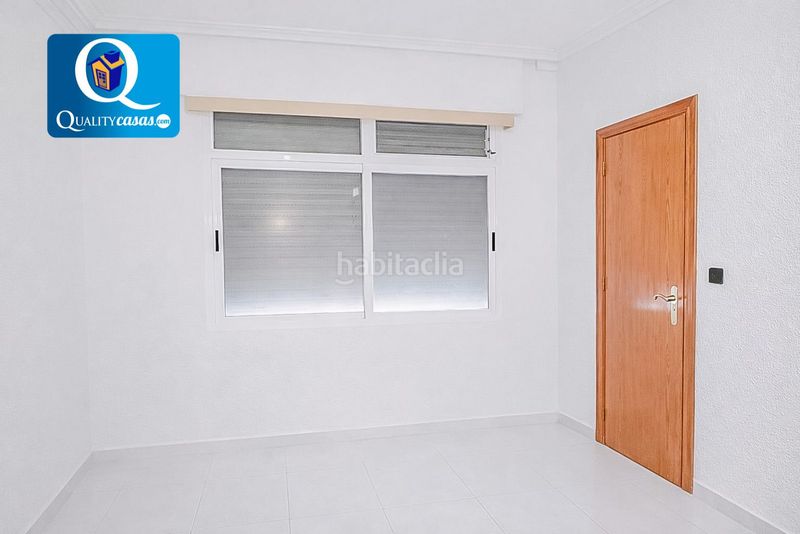 Foto f40d15b5-19d5-4f25-bb9d-993c5bfad779. Local comercial a Petrer