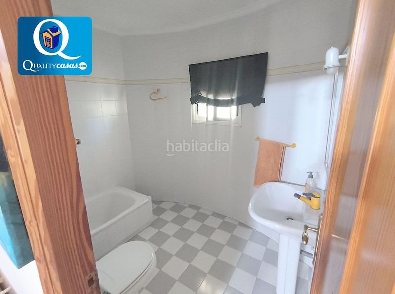 Foto 84cbbc6e-d4d2-4fa5-bf82-4ed38164e33b. Chalet con riscaldamento parcheggio in Villafranqueza Alicante