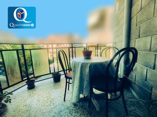 Appartement à Petrer. Piso en venta en centro, 4 dormitorios.