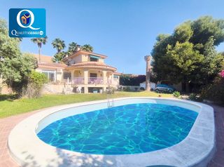 Xalet a La Huerta. Chalet en venta en la huerta, 5 dormitorios.