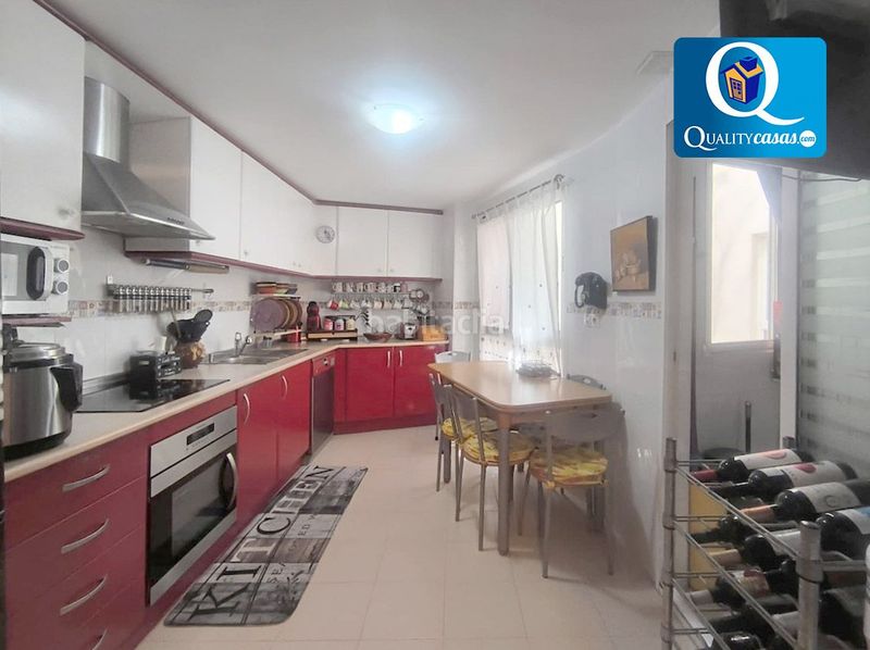 Foto 77880ab8-6e97-4b3f-b9f6-8a46812f8656. Appartamento con riscaldamento parcheggio piscina in Alicante