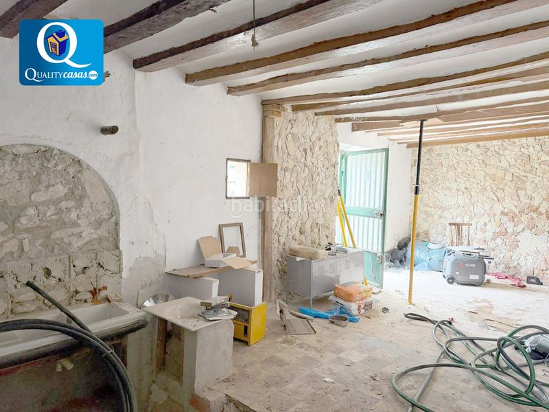 Foto 0c3e3924-d5f7-49f2-ab1d-b795fc947360. Casa a Xixona
