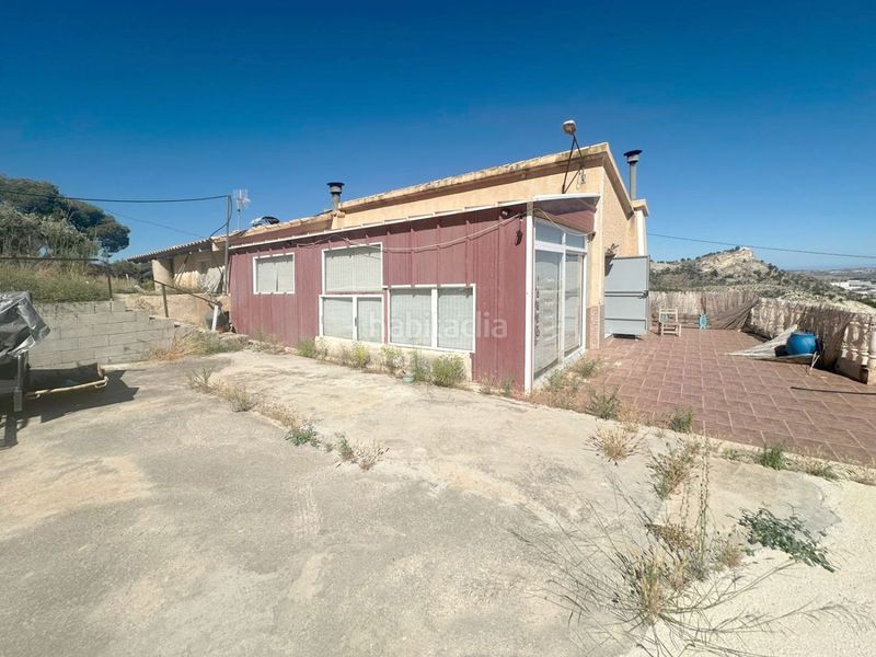 Foto 9a07e5e0-c1ee-453c-bd30-1c57c4bcaabe. Casa amb aparcament a Xixona