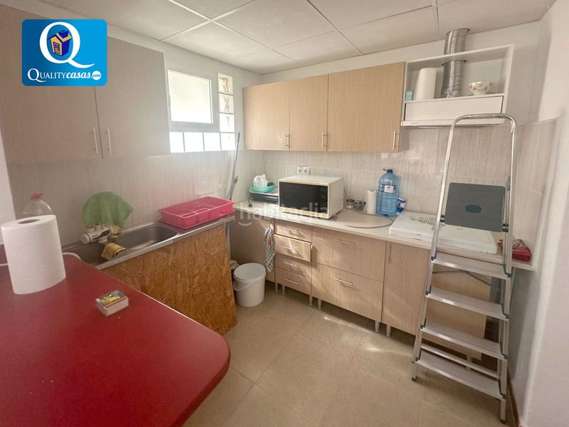 Foto d9d95576-316a-4751-bcbd-44117f66cd30. Casa amb aparcament a Xixona