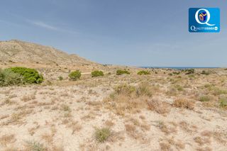 Terreno residenziale in Montnegre. Parc. rúst. en venta en alicante.