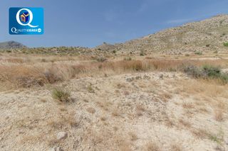 Terreno residenziale in Montnegre. Parc. rúst. en venta en alicante.