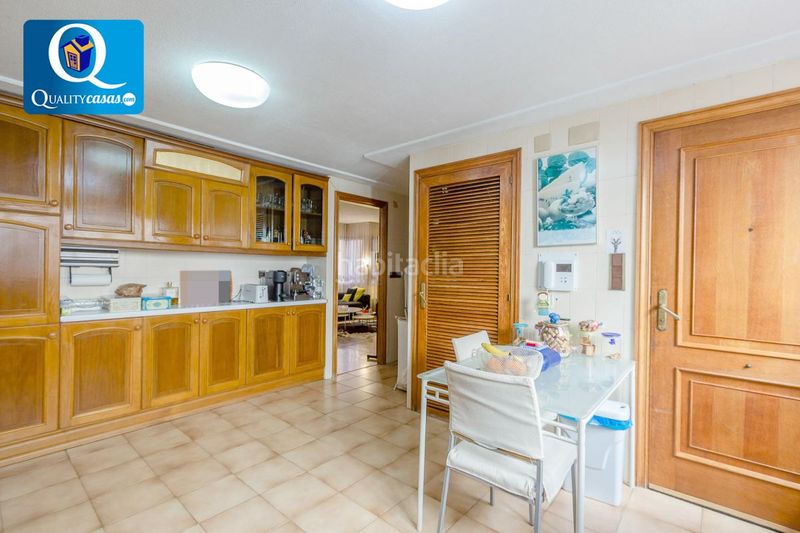 Foto 0c3386e1-8b20-4170-920a-43b9b9eb90dd. Apartament amb calefacció aparcament a Casco Antiguo - Sta. Cruz - Ayuntamiento Alicante