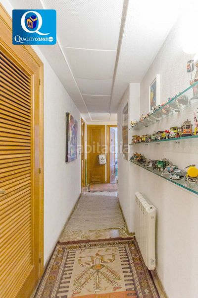 Foto 95802299-8ab0-4863-91a3-0662b4d6f754. Apartament amb calefacció aparcament a Casco Antiguo - Sta. Cruz - Ayuntamiento Alicante