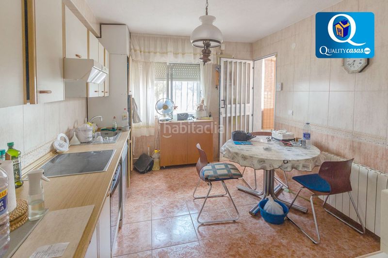 Foto 8e795705-c4b2-4e16-8349-e7bdb81bae72. Casa amb aparcament a Agost