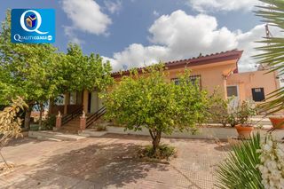 Maison à Agost. Casa en venta en agost, 3 dormitorios.