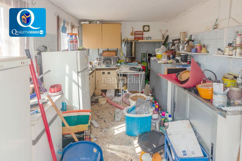 Foto d8468b27-2ce6-4112-b095-5f1b9434a15b. Casa amb aparcament a Agost