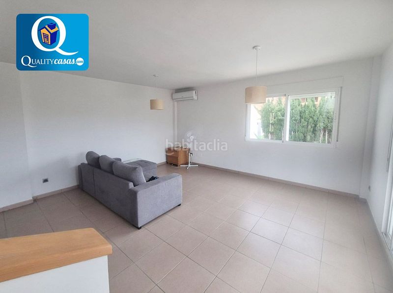 Foto cf04ea0b-baa7-4228-8848-8ee5f7a5a24c. Xalet amb calefacció aparcament a Busot