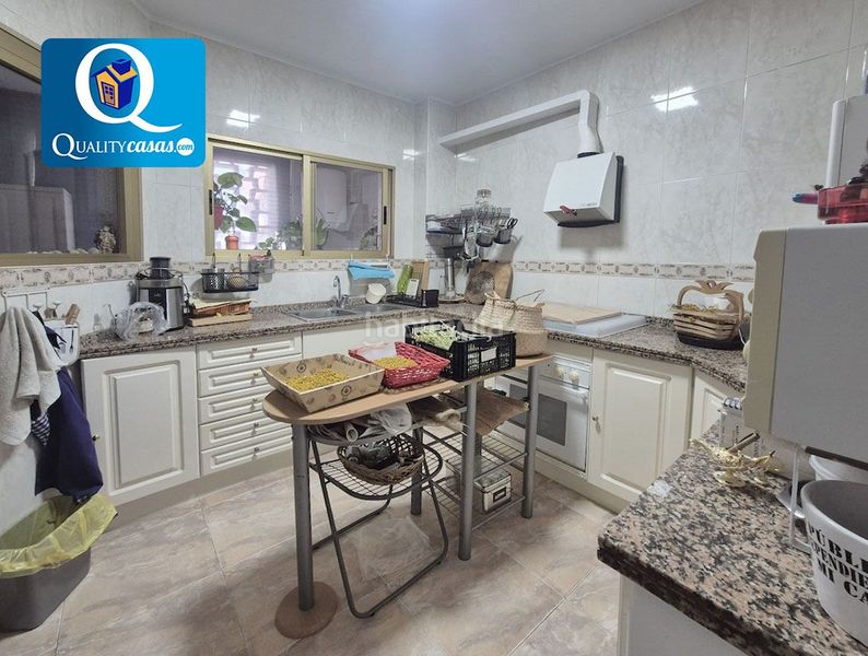 Foto 754a300d-652a-442b-82b9-890793eff5de. Apartament amb aparcament a Mercado Alicante