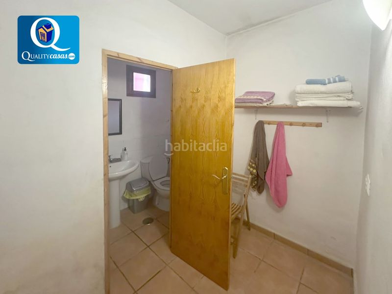 Foto 5110dd83-7a8a-44d8-88bd-0732dfcae063. Casa amb aparcament a Xixona