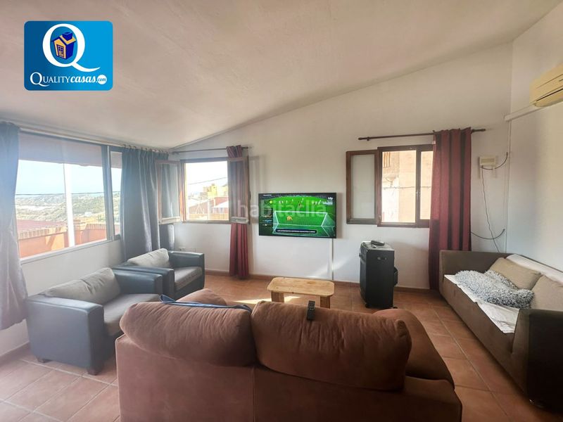 Foto 5a28dbfa-1bca-429b-bdda-9776464b036f. Casa amb aparcament a Xixona