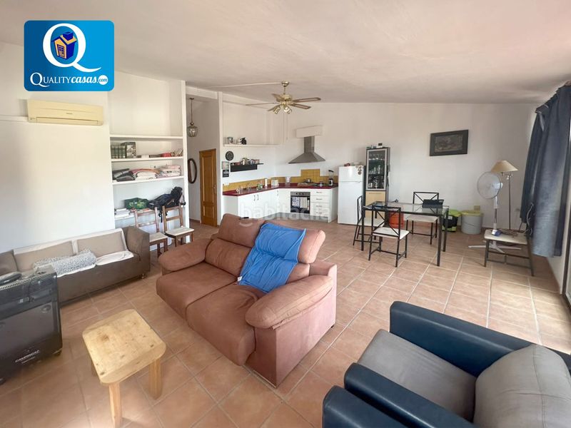 Foto 5efbe17f-6609-460e-ab3e-7772caacb573. Casa amb aparcament a Xixona