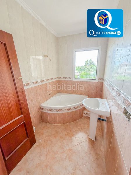 Foto 1db687a6-4f5f-41c2-bb30-11b300638430. Xalet amb aparcament piscina a La Huerta Mutxamel