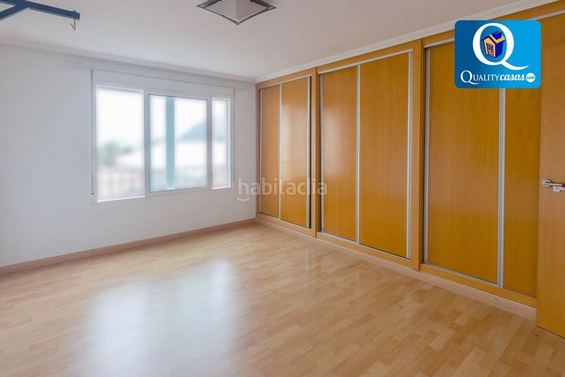 Foto d05a0785-bd45-426e-a37c-15905d5f3830. Pis a Xixona