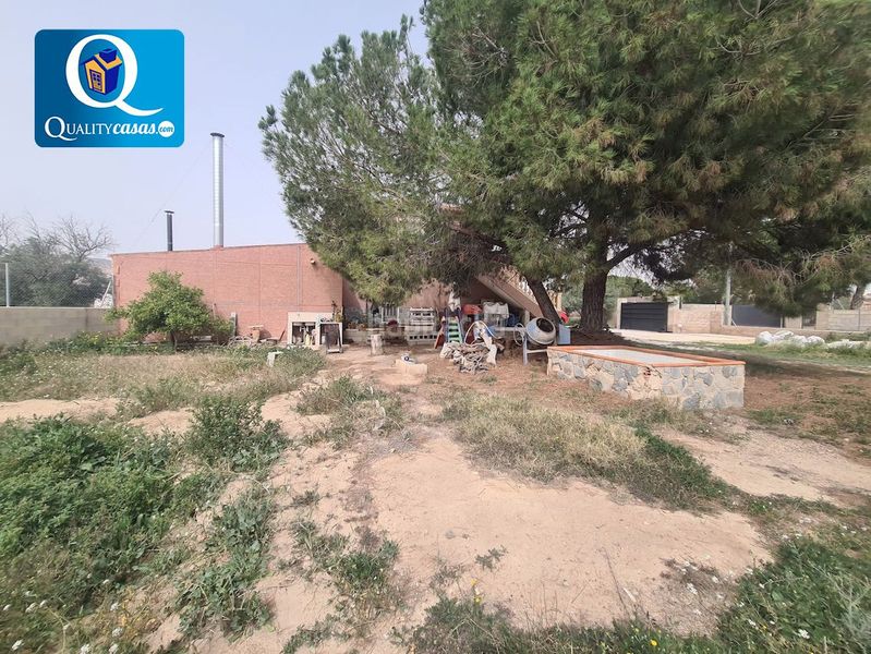 Foto 0e989bf5-92ea-45f5-a845-b40d2b827645. Chalet villa en venta en Fontcalent, 5 dormitorios. en Alicante