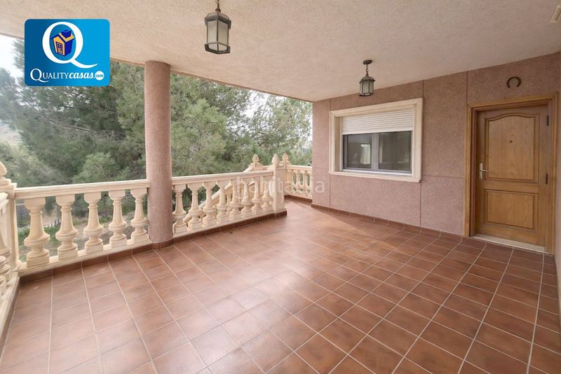 Foto 3a2b0828-2b14-4dc8-a06b-d902d08dd9cd. Chalet villa en venta en Fontcalent, 5 dormitorios. en Alicante