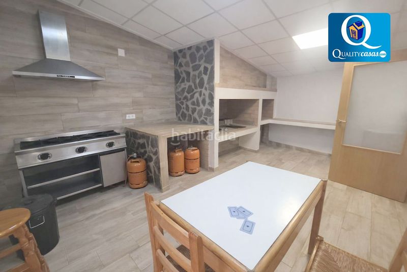 Foto 75bcb2df-741e-401d-9f02-338a77c7c33d. Chalet villa en venta en Fontcalent, 5 dormitorios. en Alicante