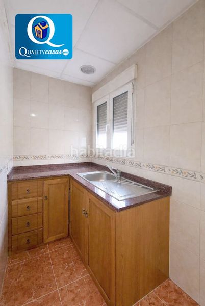Foto c0a71893-216b-4783-be84-96c30b8fd1ed. Chalet villa en venta en Fontcalent, 5 dormitorios. en Alicante