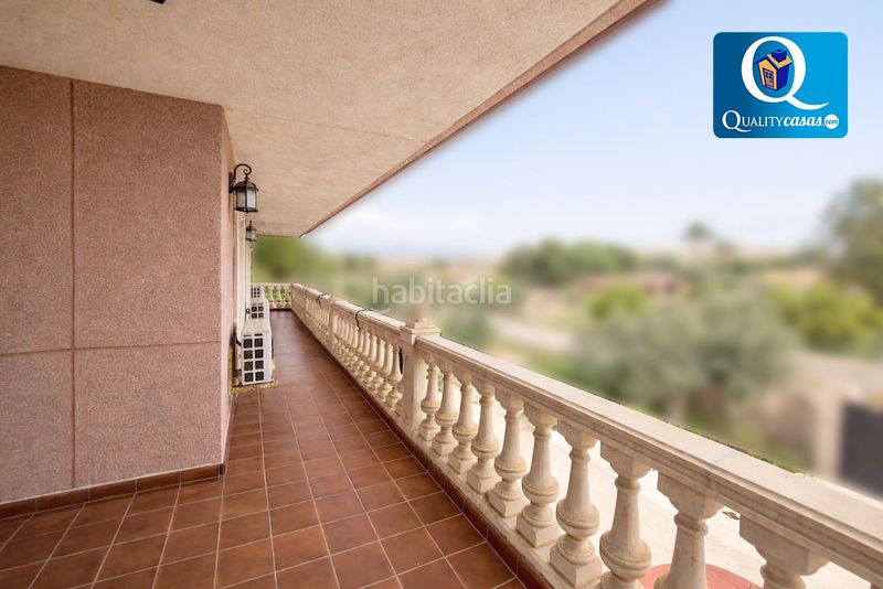 Foto d85669f6-1e66-4f61-9166-0bfd8bcc7765. Chalet villa en venta en Fontcalent, 5 dormitorios. en Alicante