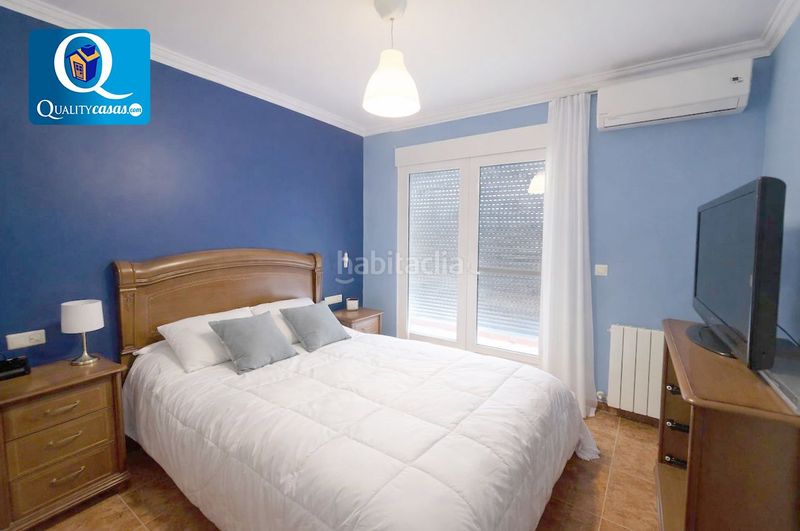 Foto e7dfe358-b3dc-480d-b295-8517dfceb069. Chalet villa en venta en Fontcalent, 5 dormitorios. en Alicante