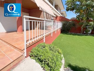 Chalet in Villafranqueza. Chalet en venta en la almajada, 4 dormitorios.