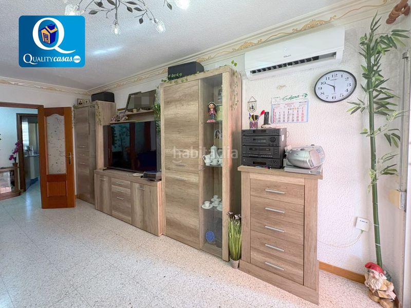 Foto 5b5a6d00-e0f2-4899-b4b8-236adfe5d280. Apartament amb calefacció a Juan XXIII Alicante